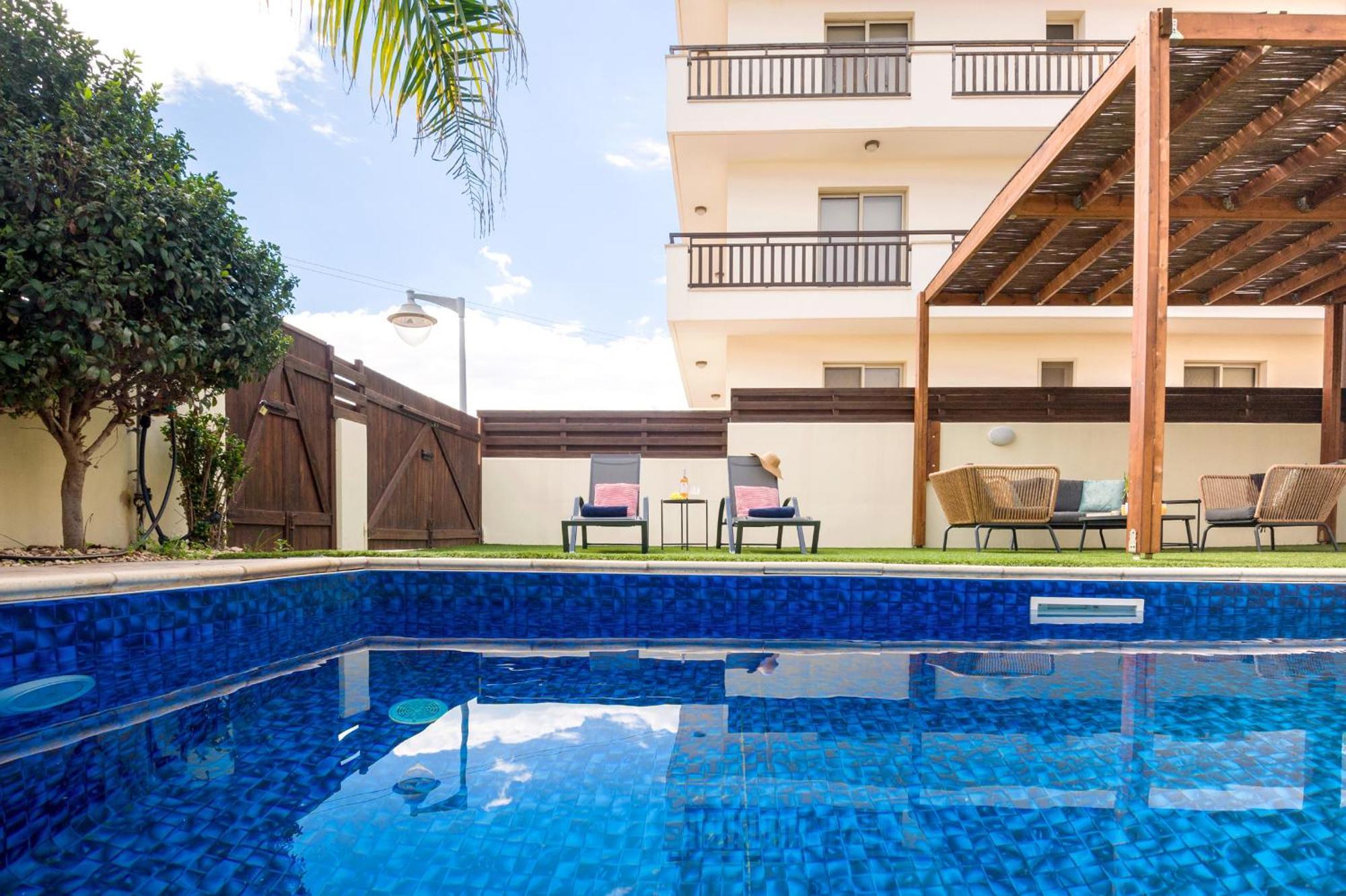 Villa Oasis Pernera Exterior photo